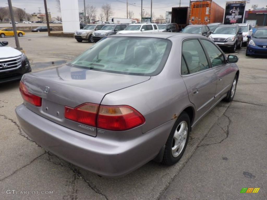 Signet Silver Metallic 2000 Honda Accord EX Sedan Exterior Photo #46278144