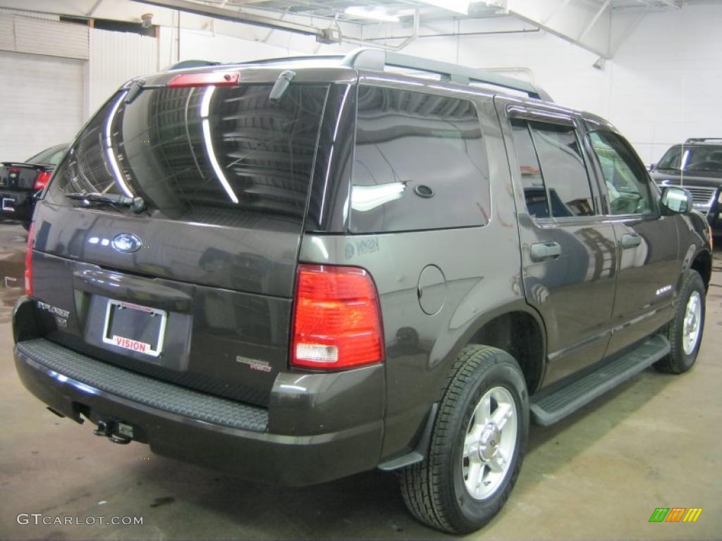 2005 Explorer XLT 4x4 - Dark Stone Metallic / Medium Parchment photo #2