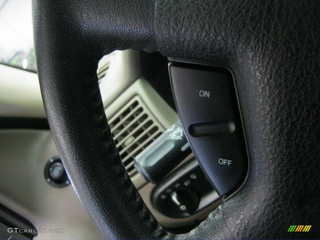 2005 Explorer XLT 4x4 - Dark Stone Metallic / Medium Parchment photo #28