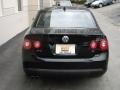 Black - Jetta SE Sedan Photo No. 4