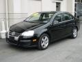 Black - Jetta SE Sedan Photo No. 7