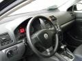 Black - Jetta SE Sedan Photo No. 13