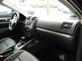 Black - Jetta SE Sedan Photo No. 16