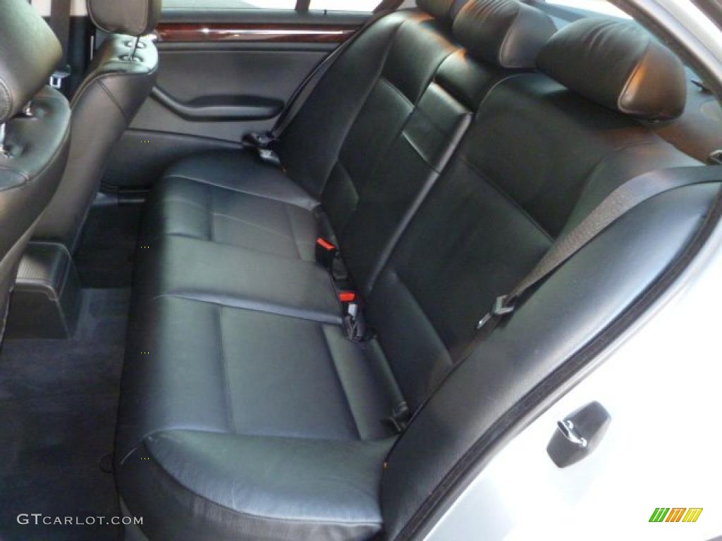 Black Interior 2004 BMW 3 Series 325i Sedan Photo #46282821