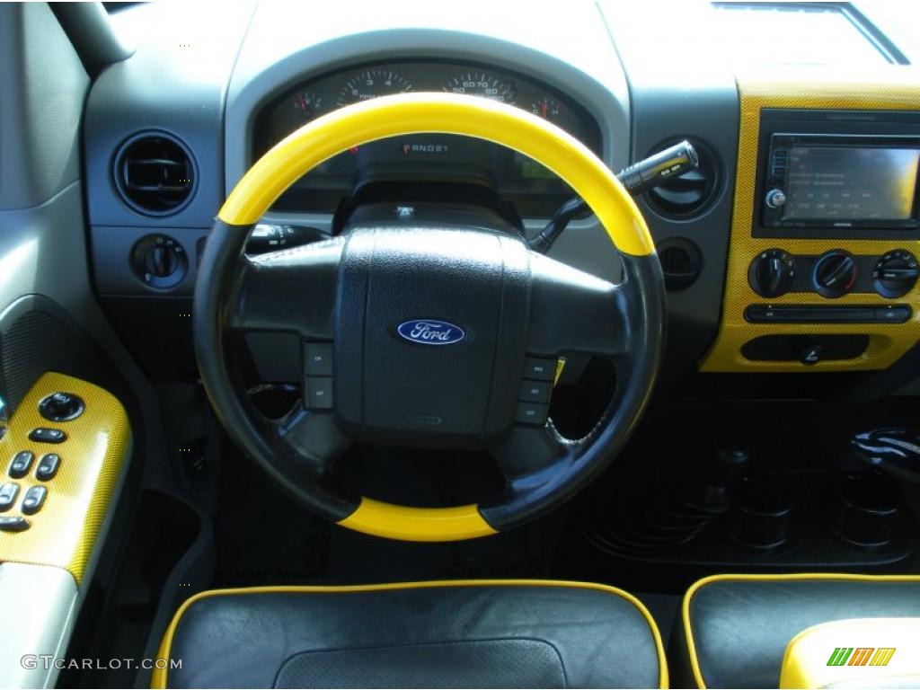 2005 Ford F150 Boss 5.4 SuperCab 4x4 Black/Yellow Steering Wheel Photo #46287760