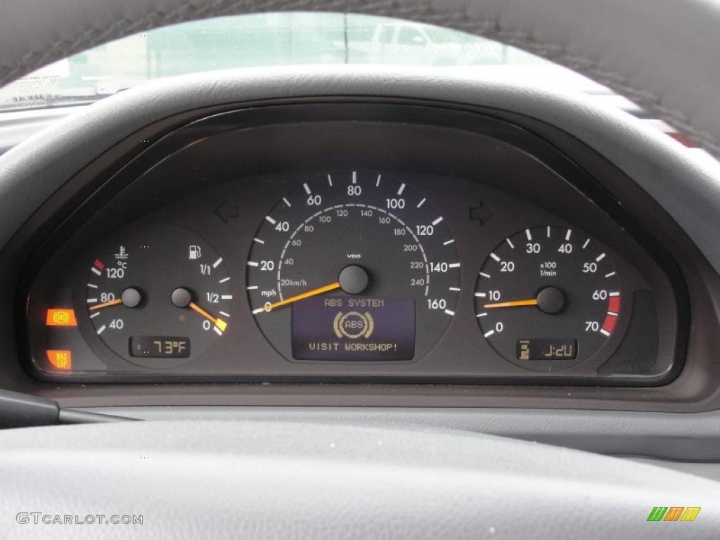 2001 Mercedes-Benz CLK 320 Coupe Gauges Photo #46288600