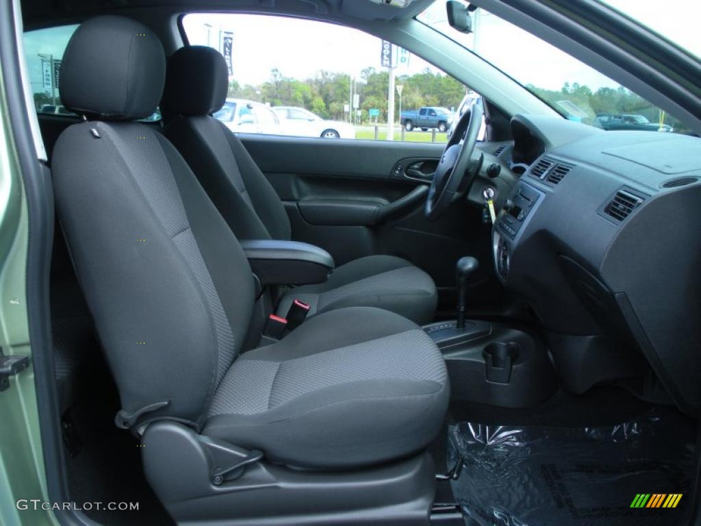 Charcoal Interior 2007 Ford Focus ZX3 SES Coupe Photo #46291450