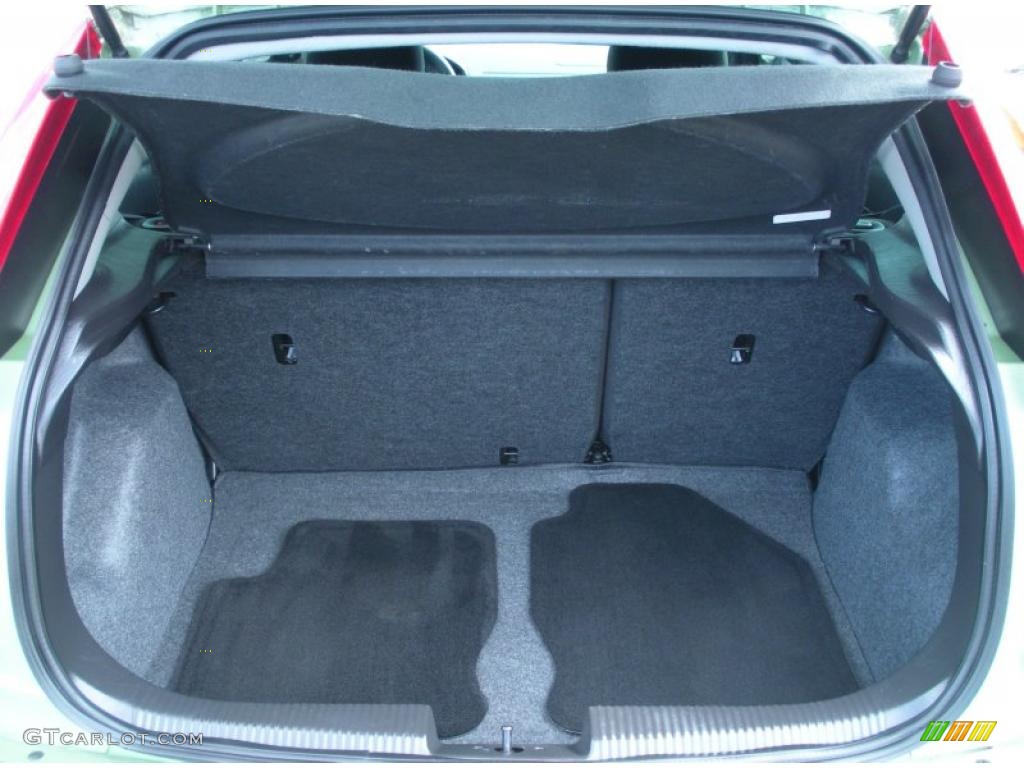 2007 Ford Focus ZX3 SES Coupe Trunk Photo #46291525