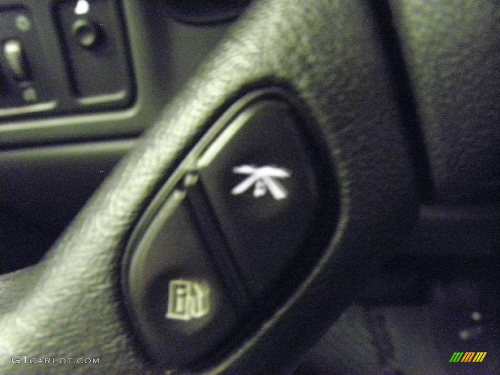 2006 Silverado 1500 LT Crew Cab - Black / Medium Gray photo #21