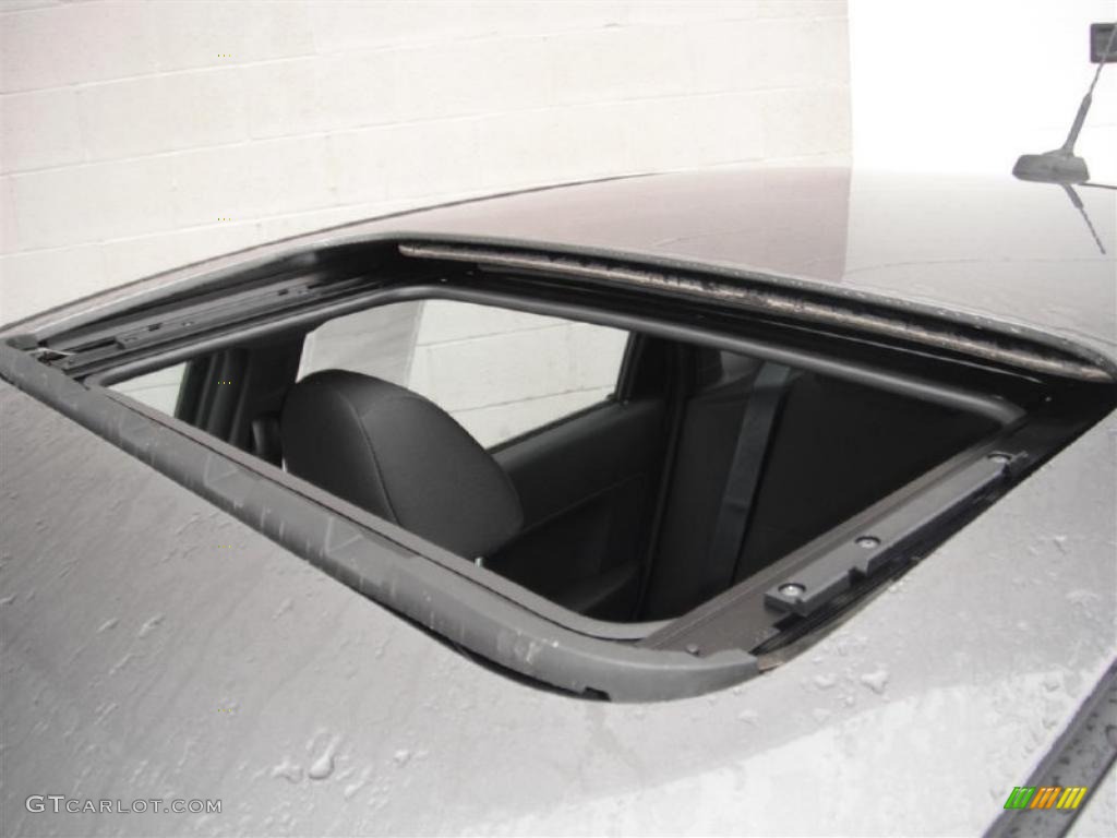 2011 Focus SES Sedan - Sterling Gray Metallic / Charcoal Black photo #11