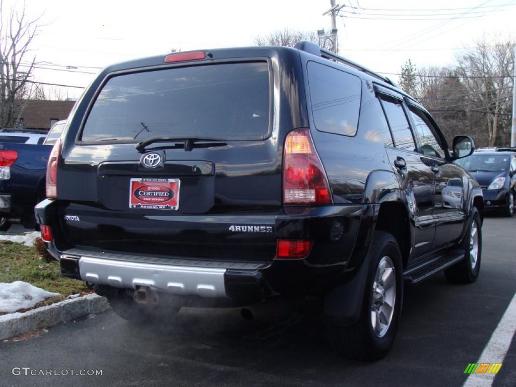 2004 4Runner SR5 4x4 - Black / Taupe photo #4