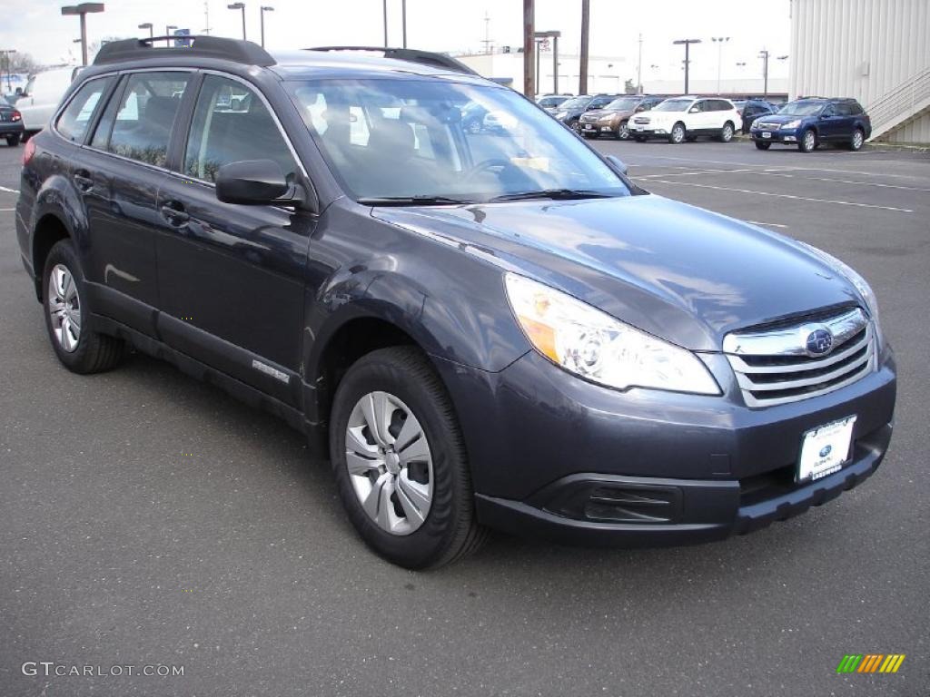 2011 Outback 2.5i Wagon - Graphite Gray Metallic / Off Black photo #3