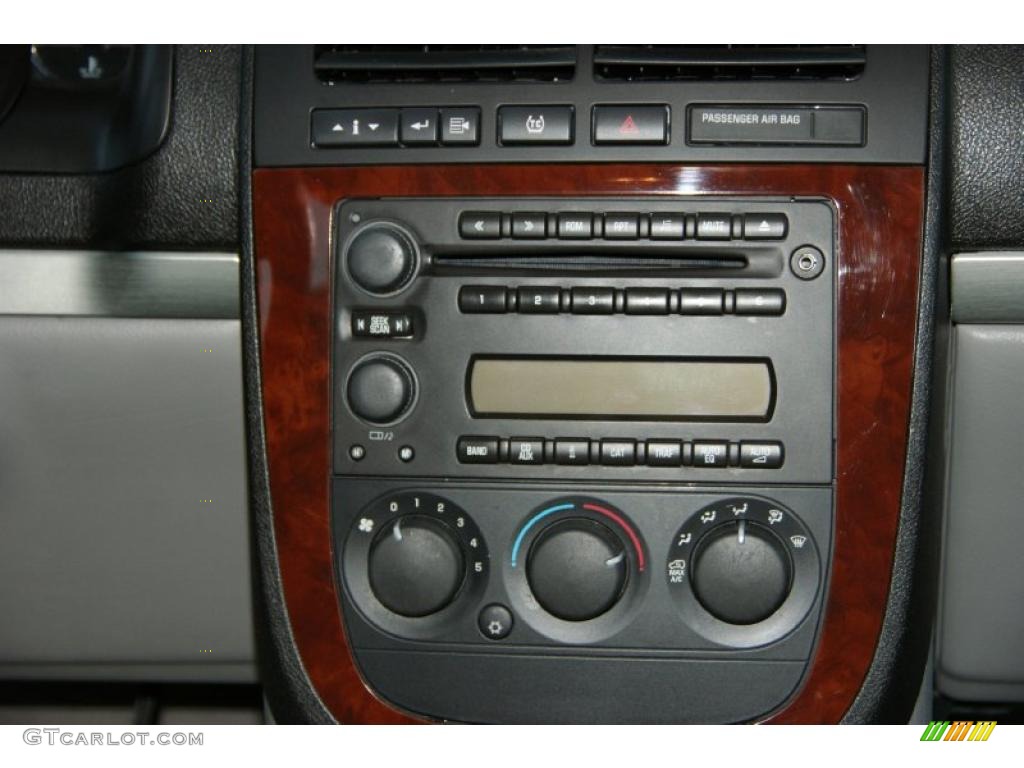 2008 Chevrolet Uplander LS Controls Photo #46298743