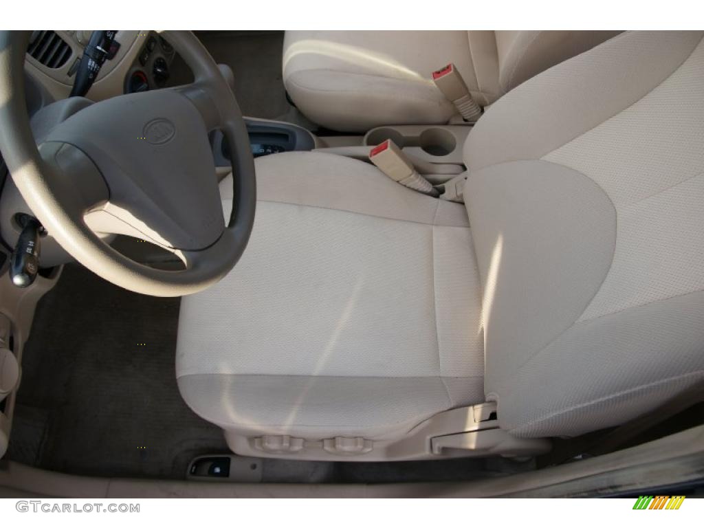 Beige Interior 2006 Kia Rio LX Sedan Photo #46299799
