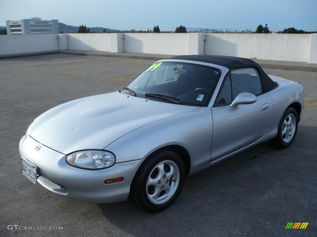 Highlight Silver Metallic 1999 Mazda MX-5 Miata Roadster Exterior Photo #46300939
