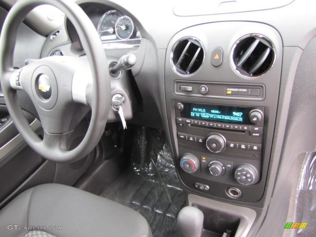2011 Chevrolet HHR LS Panel Controls Photo #46302664