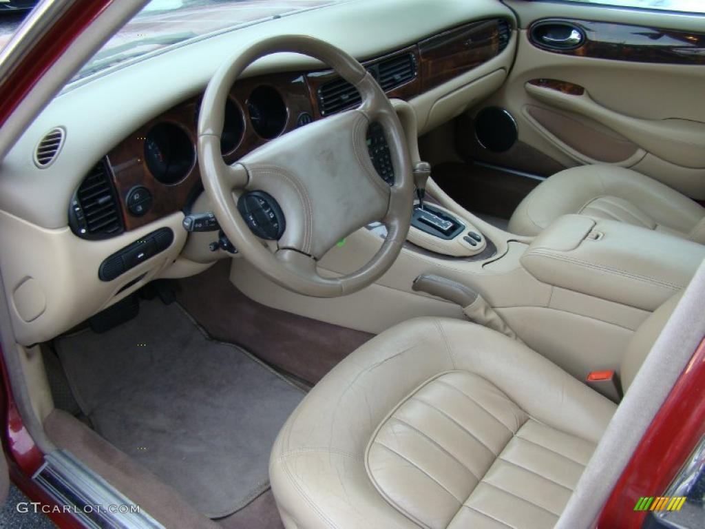 Oatmeal Interior 2000 Jaguar XJ XJ8 Photo #46303789