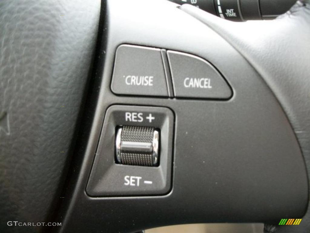 2010 Suzuki Kizashi SE AWD Controls Photo #46304341
