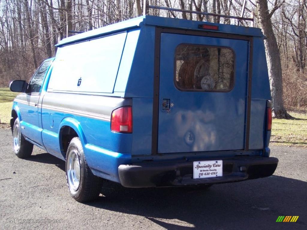 2001 S10 LS Regular Cab - Bright Blue Metallic / Graphite photo #8