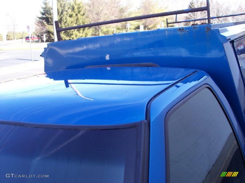 2001 S10 LS Regular Cab - Bright Blue Metallic / Graphite photo #54