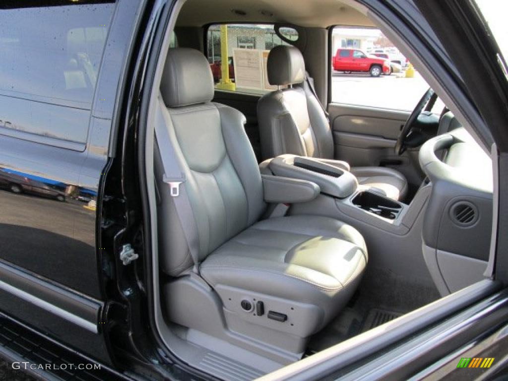 Gray/Dark Charcoal Interior 2006 Chevrolet Suburban LT 2500 4x4 Photo #46304923