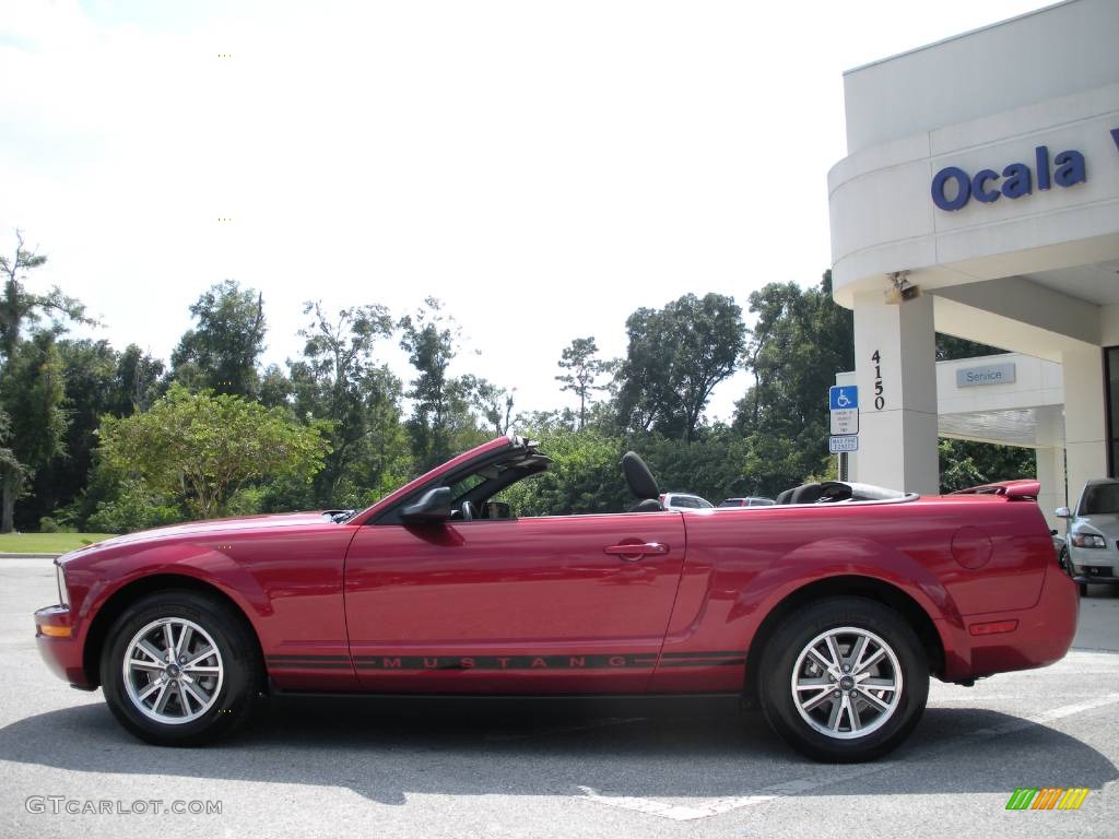 2005 Mustang V6 Premium Convertible - Redfire Metallic / Light Graphite photo #9