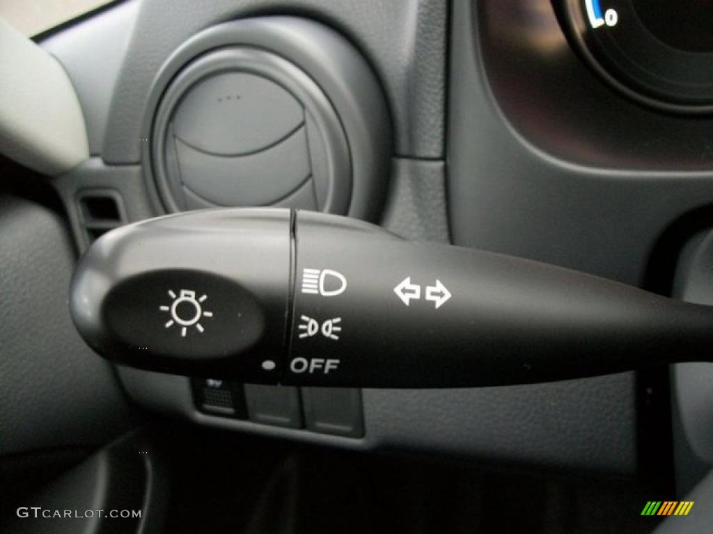 2011 Suzuki SX4 Crossover Touring AWD Controls Photo #46305166