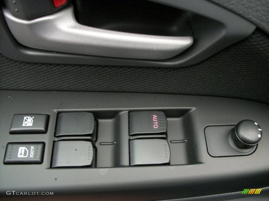2011 Suzuki SX4 Crossover Touring AWD Controls Photos
