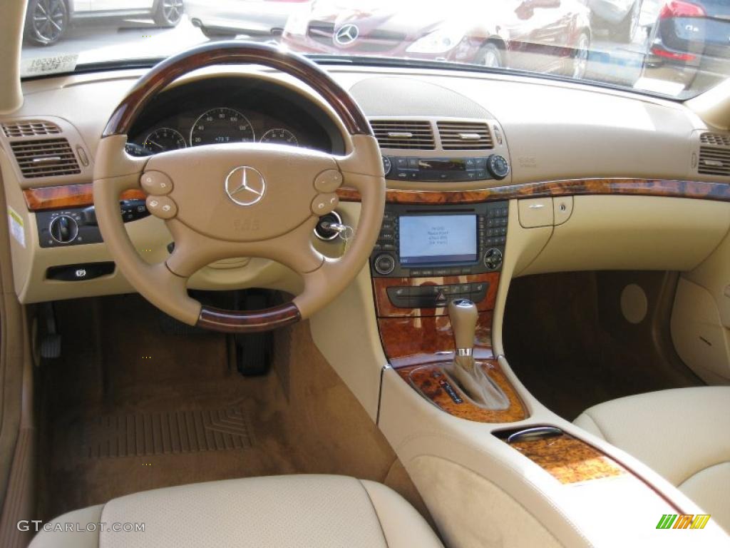 2008 Mercedes-Benz E 350 4Matic Wagon Cashmere Dashboard Photo #46305364