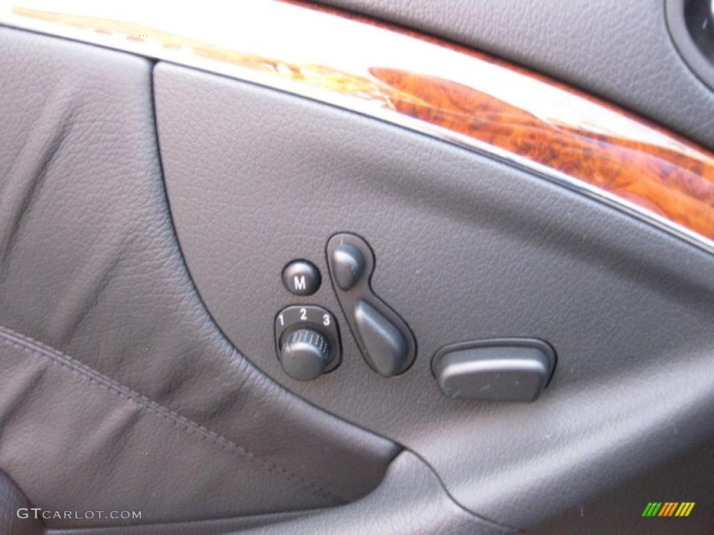 2009 Mercedes-Benz CLK 350 Coupe Controls Photo #46305785