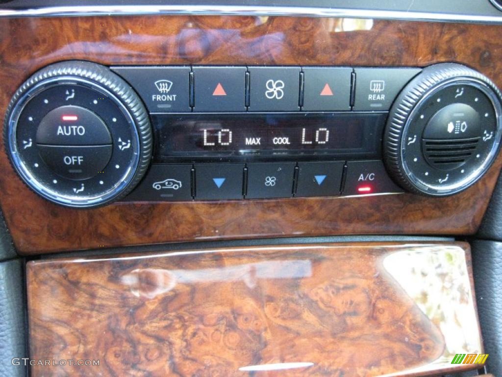 2009 Mercedes-Benz CLK 350 Coupe Controls Photo #46305857