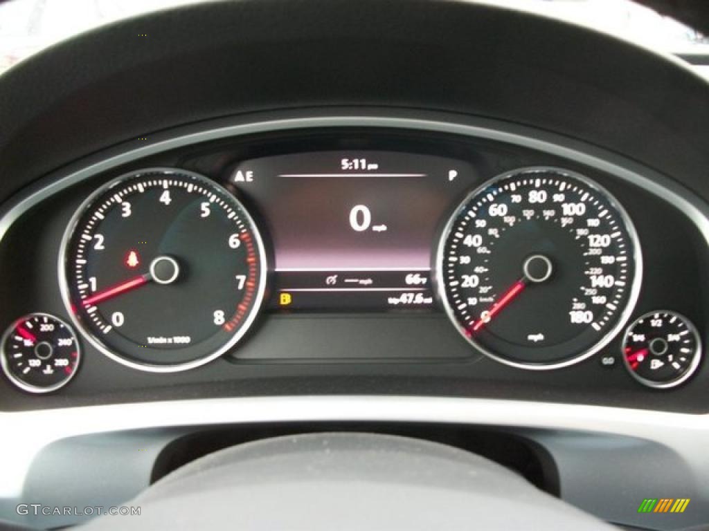 2011 Volkswagen Touareg VR6 FSI Sport 4XMotion Gauges Photo #46306547