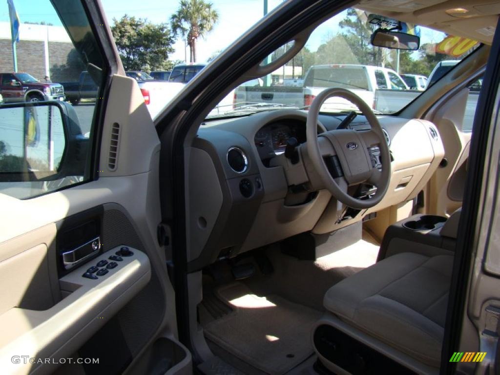 2006 F150 XLT SuperCrew - Arizona Beige Metallic / Tan photo #9