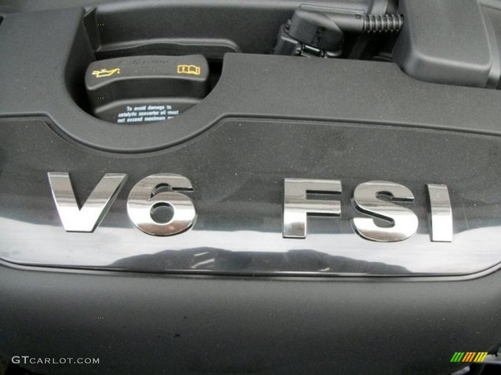 2011 Volkswagen Touareg VR6 FSI Sport 4XMotion Marks and Logos Photos