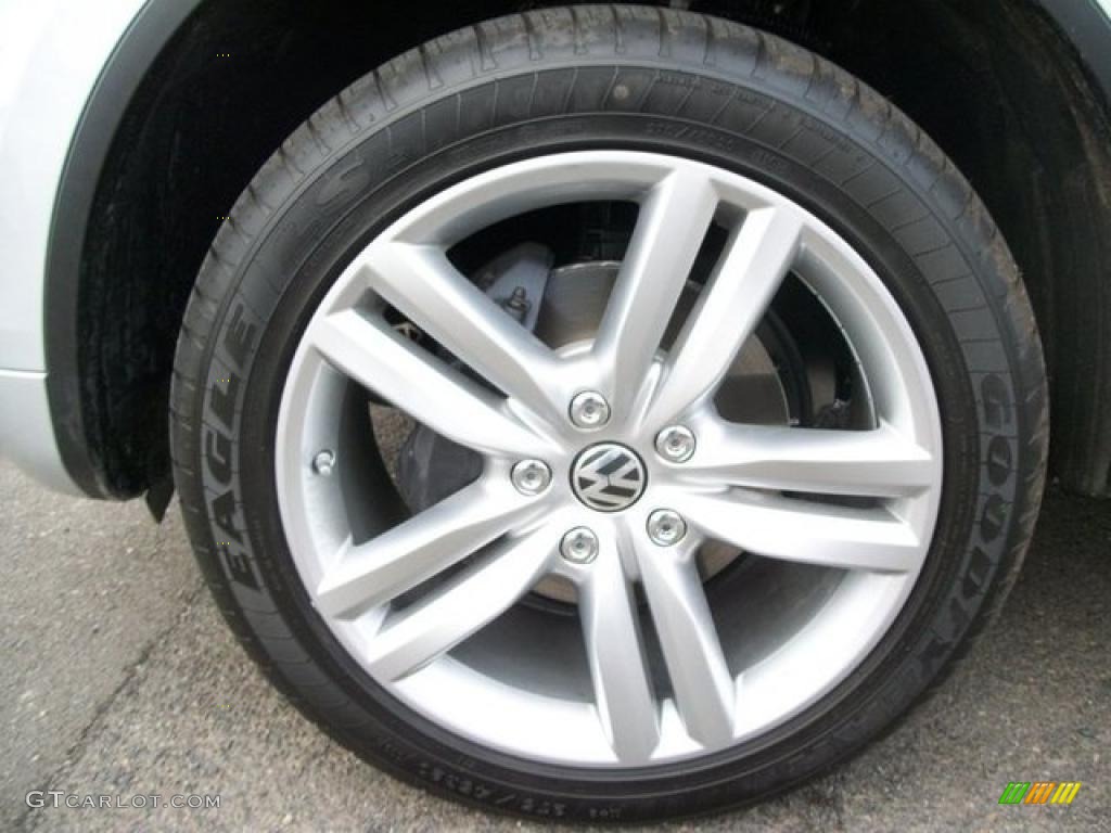 2011 Volkswagen Touareg VR6 FSI Sport 4XMotion Wheel Photo #46307273