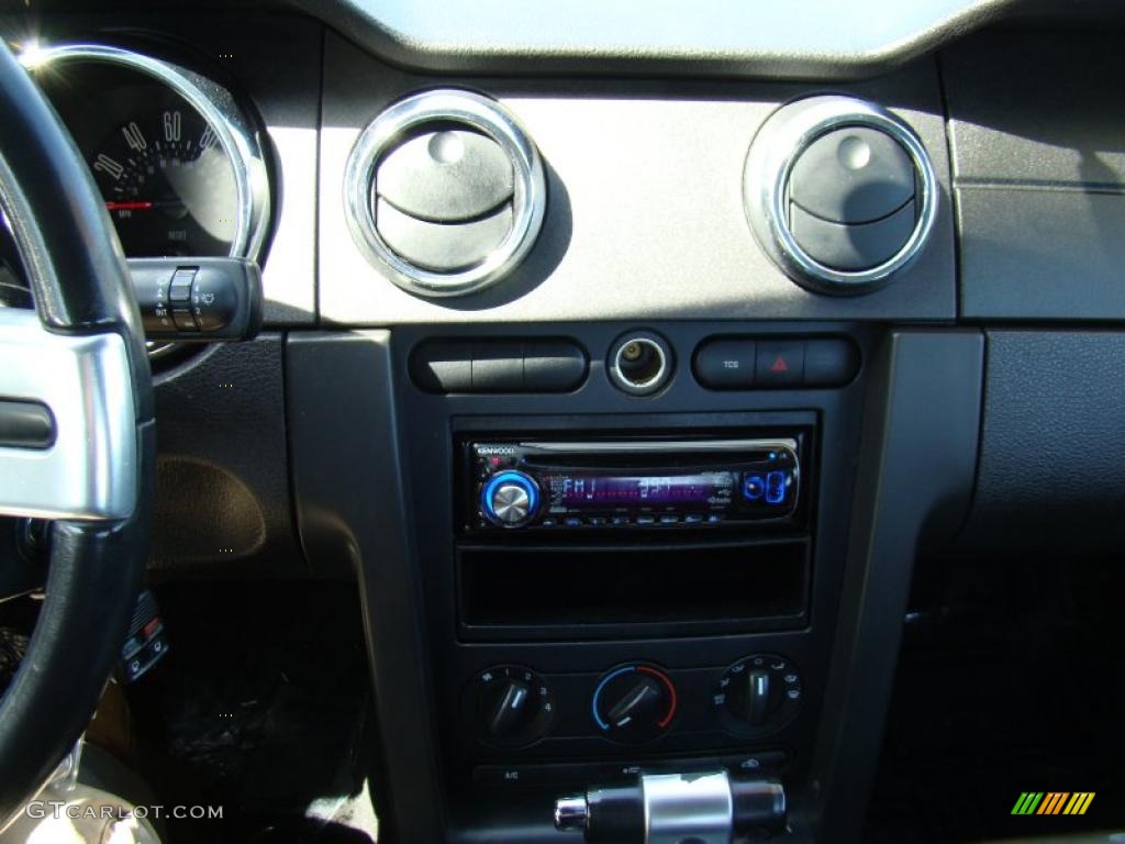 2007 Mustang V6 Deluxe Coupe - Redfire Metallic / Dark Charcoal photo #16
