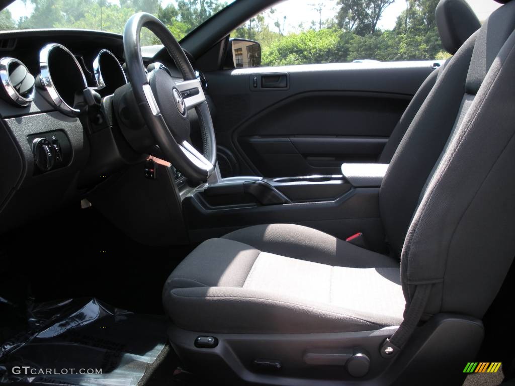 2005 Mustang V6 Premium Convertible - Redfire Metallic / Light Graphite photo #14