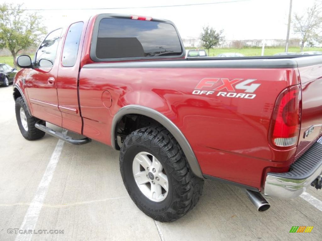2002 F150 XLT SuperCab 4x4 - Toreador Red Metallic / Medium Graphite photo #5