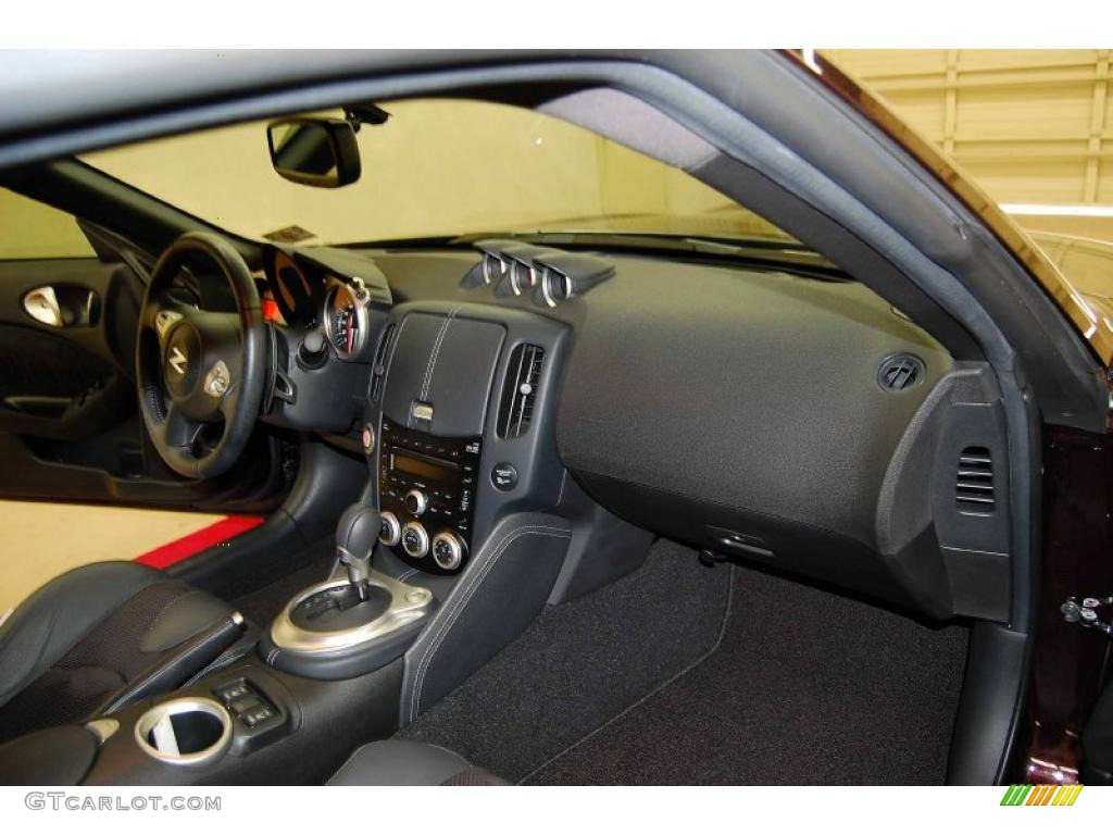 2010 370Z Touring Coupe - Magnetic Black / Black Leather photo #15