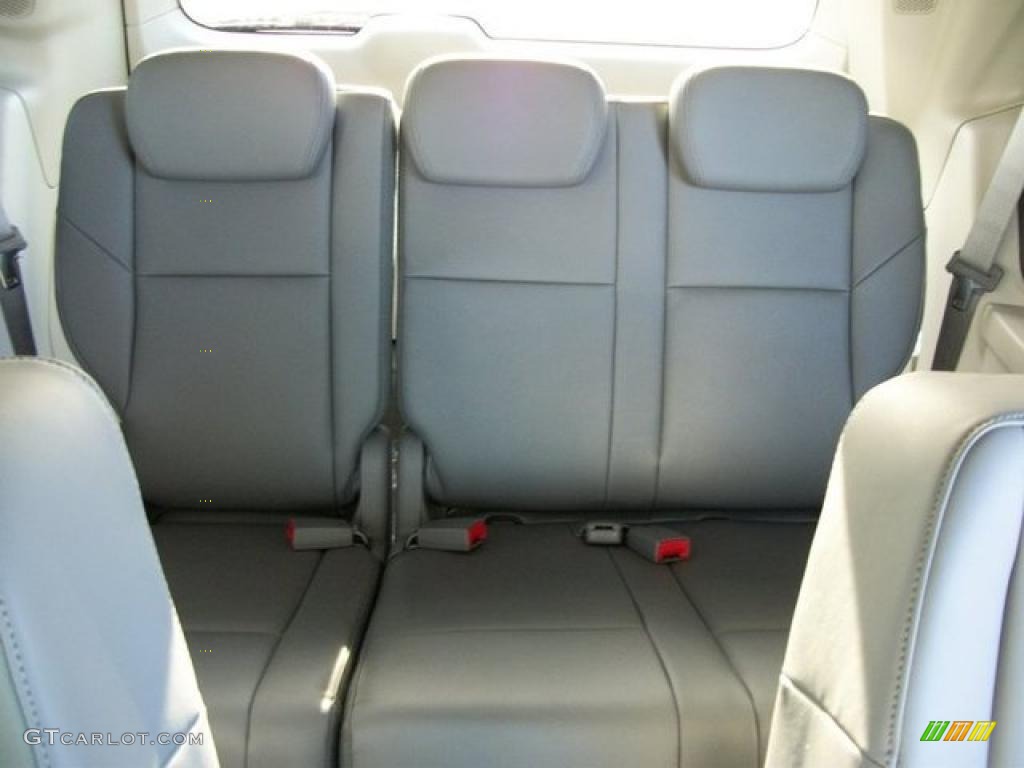 Aero Gray Interior 2010 Volkswagen Routan SE Photo #46308557
