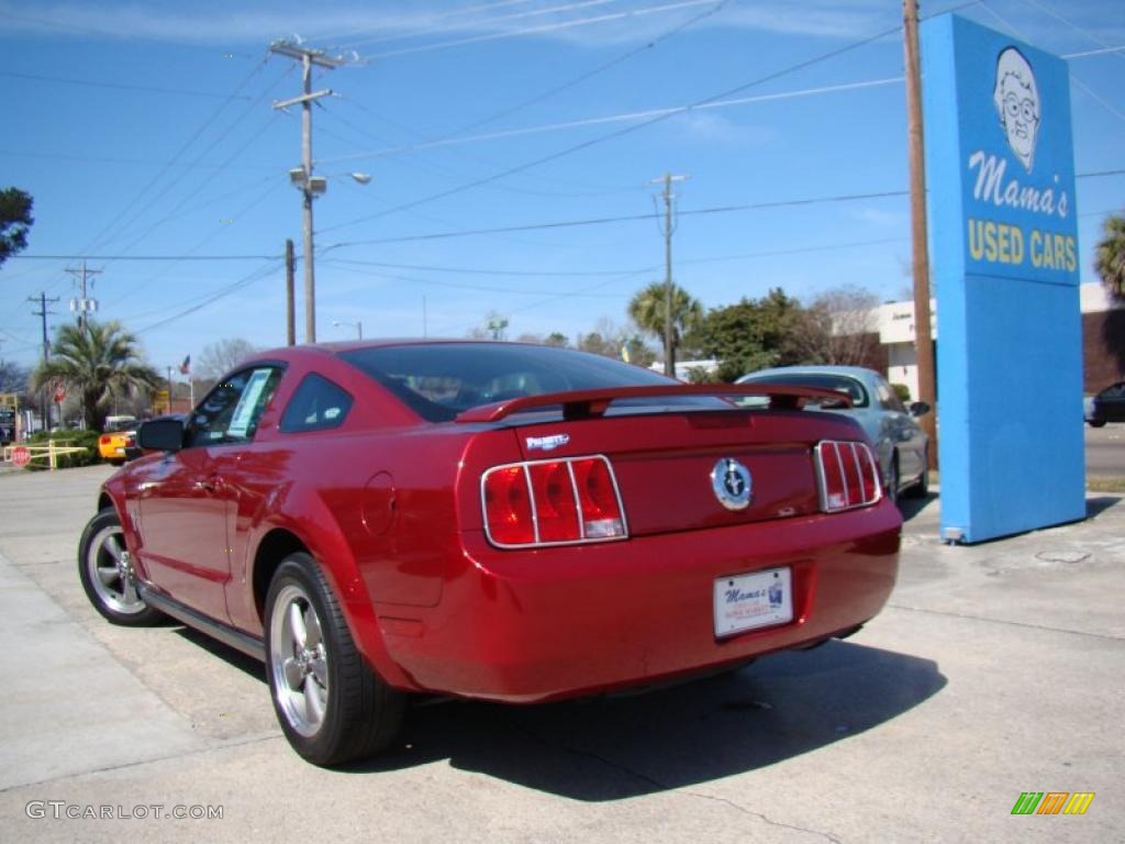 2006 Mustang V6 Premium Coupe - Redfire Metallic / Dark Charcoal photo #29