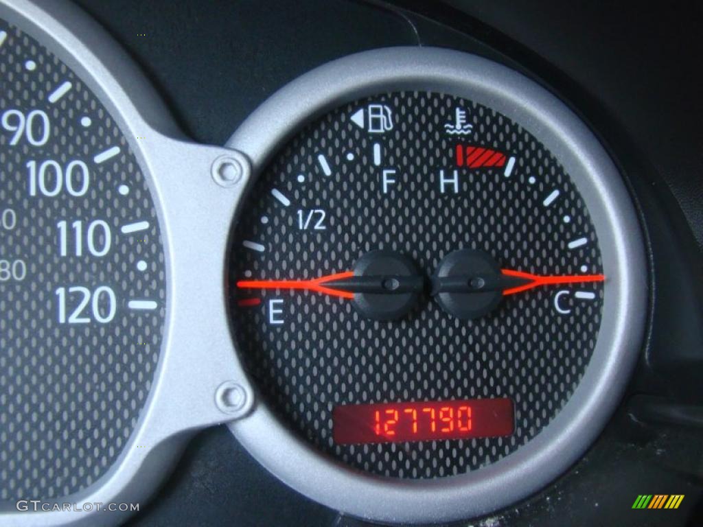 2005 Aztek  - Liquid Silver Metallic / Dark Gray photo #26
