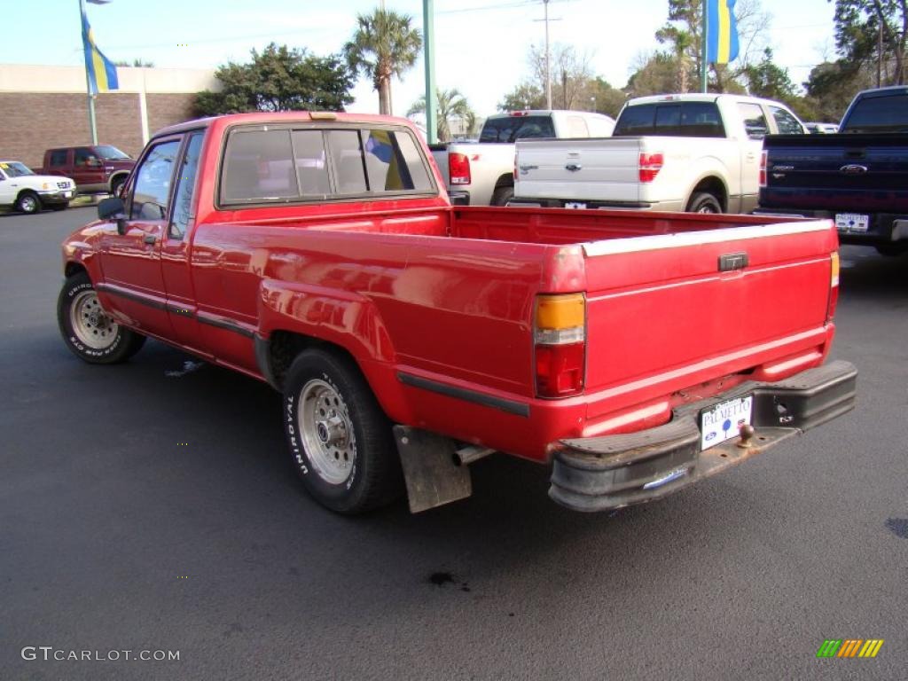 1988 Pickup Deluxe Extended Cab - Red / Gray photo #24