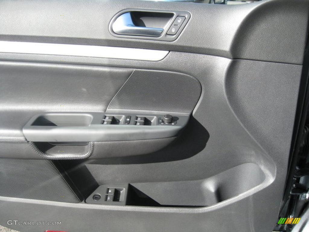 2010 Jetta Limited Edition Sedan - Platinum Grey Metallic / Titan Black photo #31