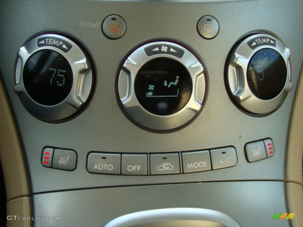 2006 Subaru B9 Tribeca Limited 7 Passenger Controls Photo #46310993