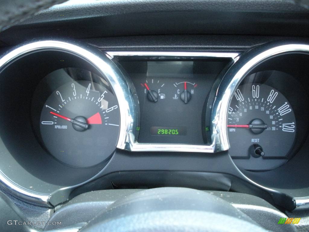 2005 Mustang V6 Premium Convertible - Redfire Metallic / Light Graphite photo #22