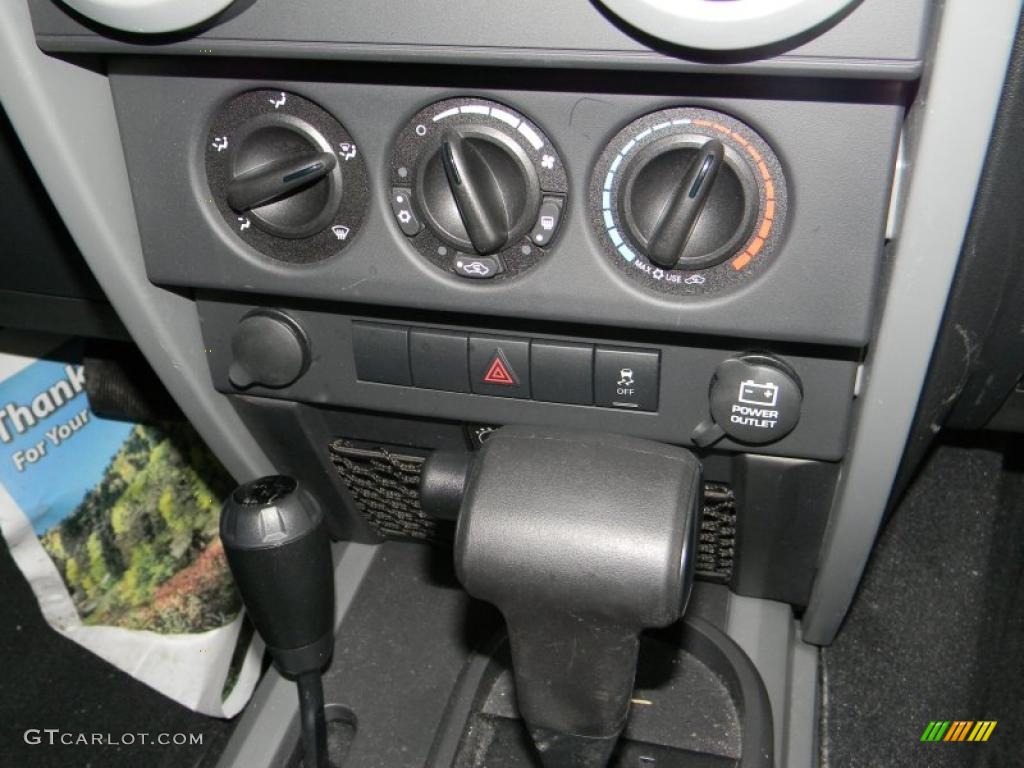 2010 Jeep Wrangler Sahara 4x4 Controls Photo #46311914
