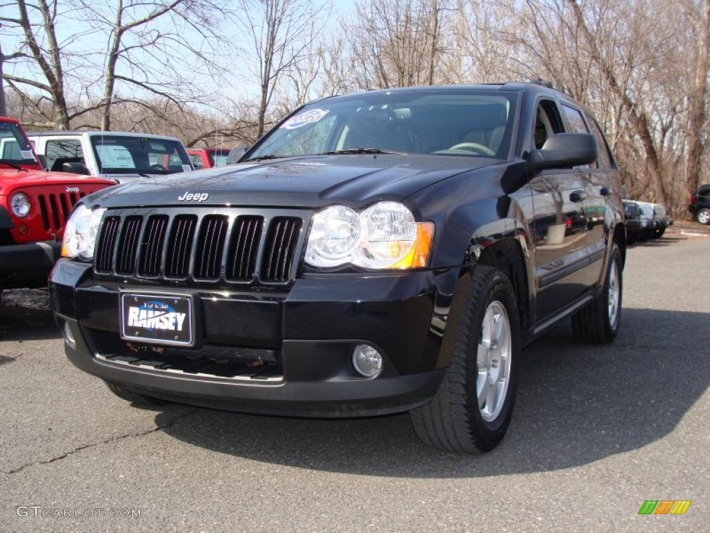 2008 Grand Cherokee Laredo 4x4 - Black / Khaki photo #1