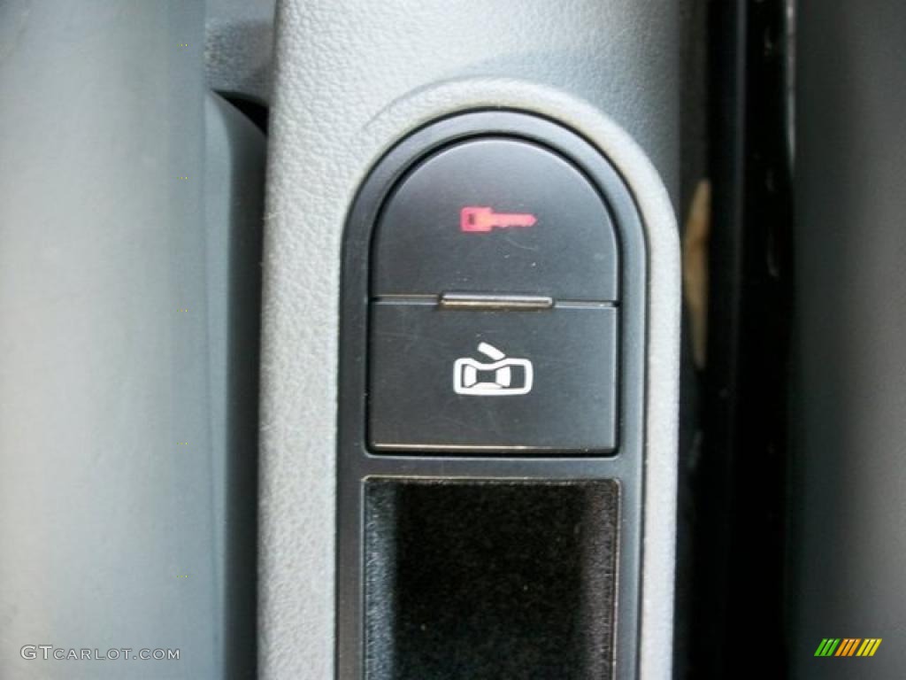 2003 TT 1.8T quattro Roadster - Ocean Blue Pearl Effect / Aviator Gray photo #19