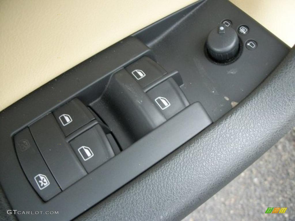 2010 Audi A3 2.0 TDI Controls Photo #46314161